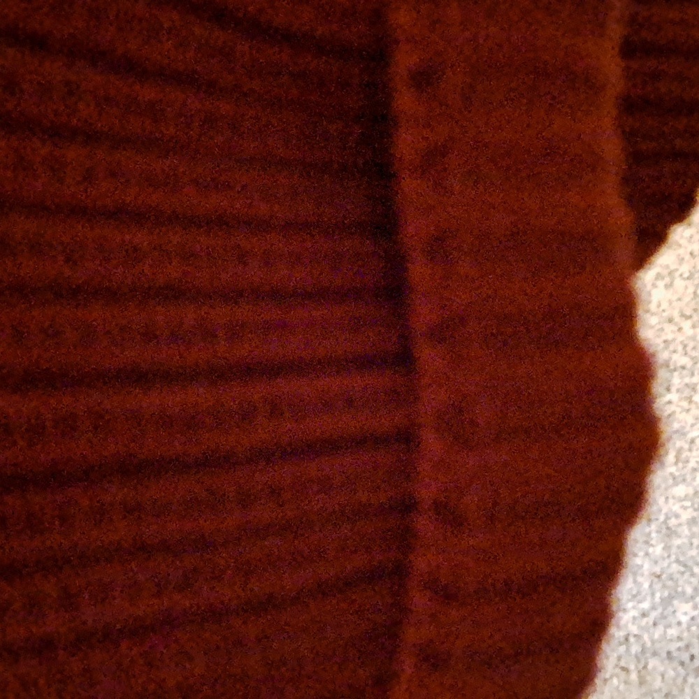Gently used sweater coat - Picture 7 of 10